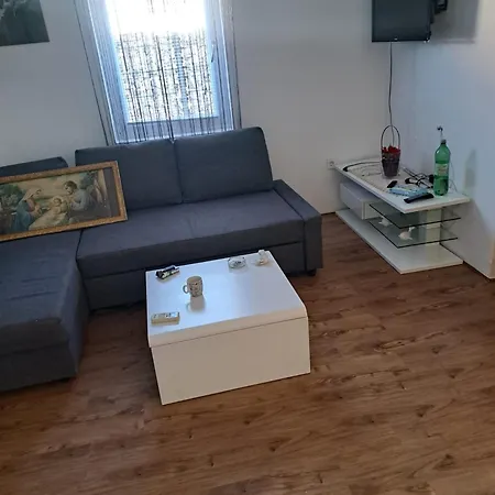 Kuca Za Odmor Celam Hébergement de vacances *